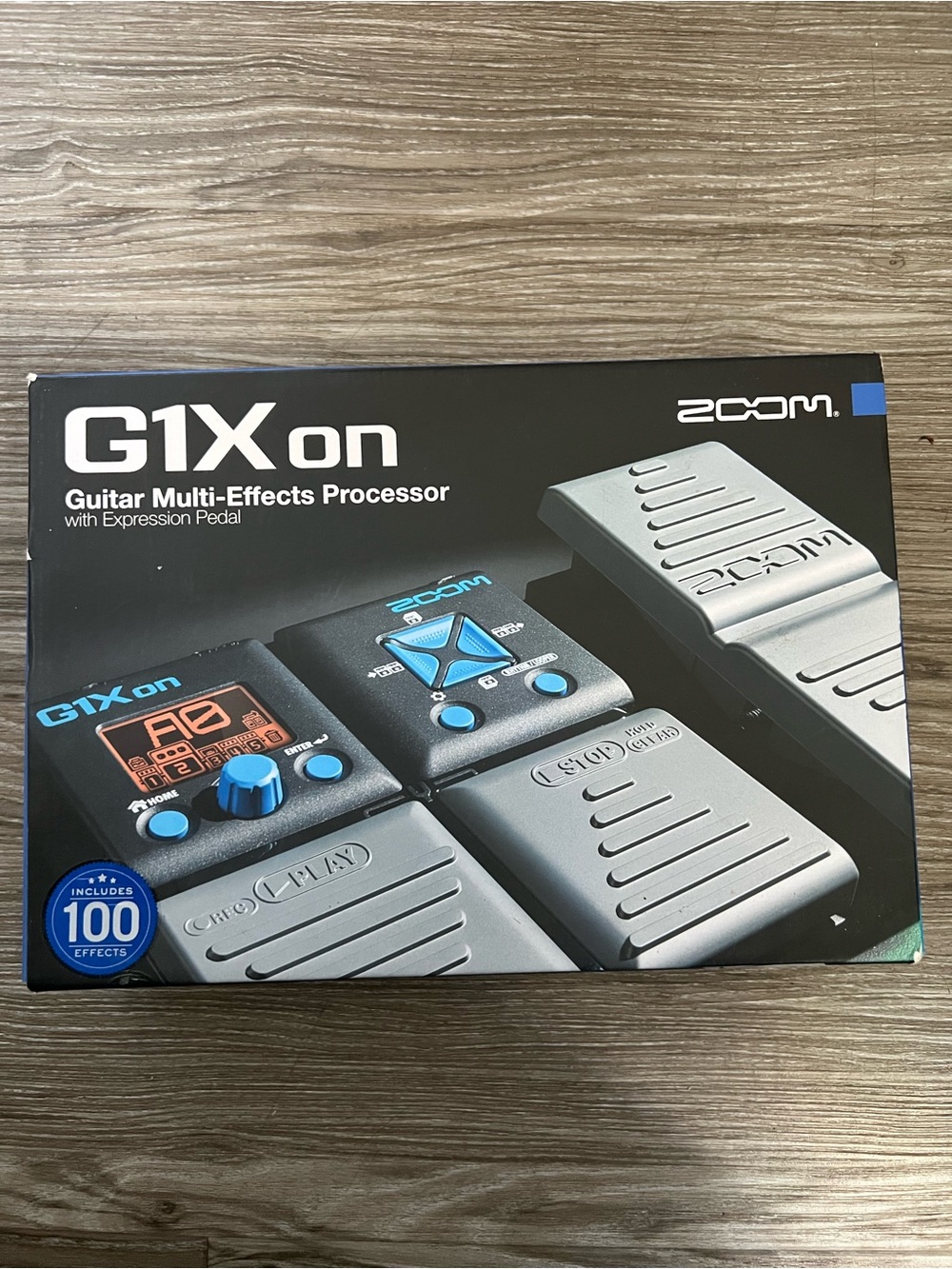 Zoom G1Xon Silver Guitar Multi-Effects Processor with Expression Pedal